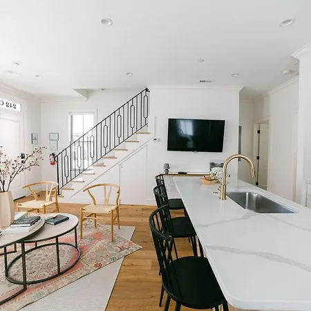 Guesthouse Charleston West 242 C